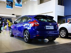 2013款 ST 2.0T 手动 橙色版