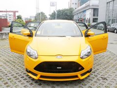 2013款 ST 2.0T 手动 橙色版