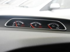 2013款 ST 2.0T 手动 橙色版