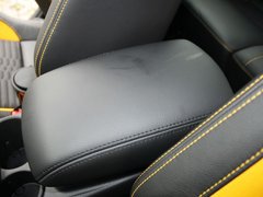 2013款 ST 2.0T 手动 橙色版