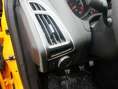 2013款 ST 2.0T 手动 橙色版