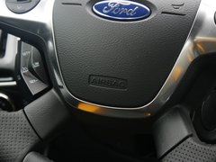 2013款 ST 2.0T 手动 橙色版