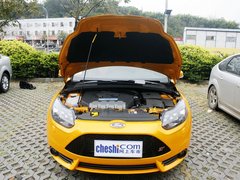 2013款 ST 2.0T 手动 橙色版