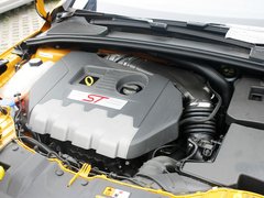 2013款 ST 2.0T 手动 橙色版