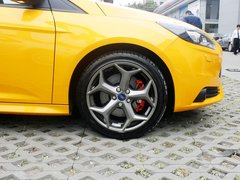 2013款 ST 2.0T 手动 橙色版