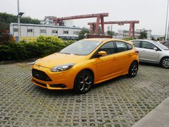 2013款 ST 2.0T 手动 橙色版