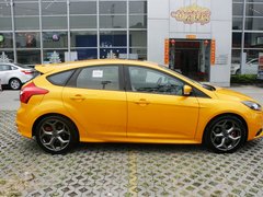 2013款 ST 2.0T 手动 橙色版