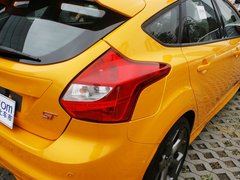 2013款 ST 2.0T 手动 橙色版