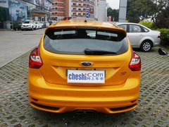 2013款 ST 2.0T 手动 橙色版