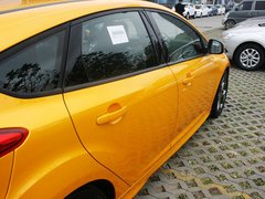 2013款 ST 2.0T 手动 橙色版
