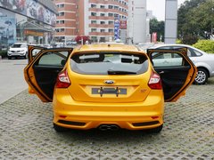 2013款 ST 2.0T 手动 橙色版