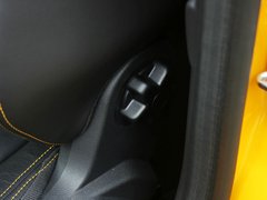2013款 ST 2.0T 手动 橙色版