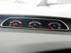 2013款 ST 2.0T 手动 橙色版