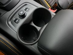 2013款 ST 2.0T 手动 橙色版