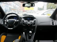 2013款 ST 2.0T 手动 橙色版