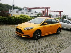 2013款 ST 2.0T 手动 橙色版