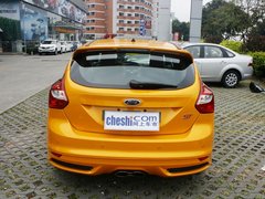 2013款 ST 2.0T 手动 橙色版