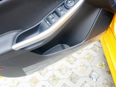 2013款 ST 2.0T 手动 橙色版