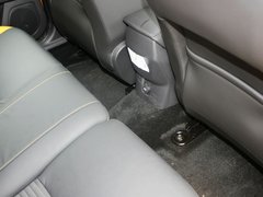 2013款 ST 2.0T 手动 橙色版