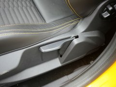 2013款 ST 2.0T 手动 橙色版