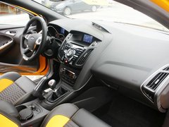 2013款 ST 2.0T 手动 橙色版