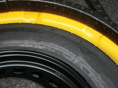 2013款 ST 2.0T 手动 橙色版