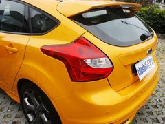 2013款 ST 2.0T 手动 橙色版