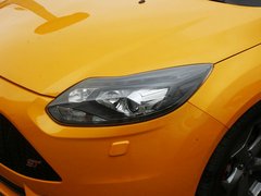 2013款 ST 2.0T 手动 橙色版