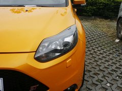 2013款 ST 2.0T 手动 橙色版