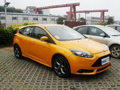 2013款 ST 2.0T 手动 橙色版