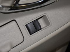 2012款 2.0L 自动 200E 经典精英版