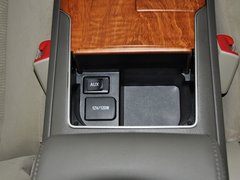 2012款 2.0L 自动 200E 经典精英版