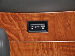 2012款 2.0L 自动 200E 经典精英版