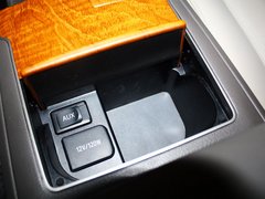 2012款 2.0L 自动 200E 经典精英版