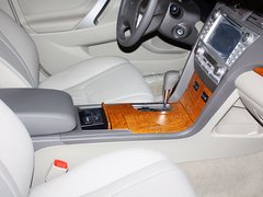 2012款 2.0L 自动 200E 经典精英版