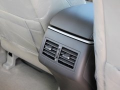 2012款 2.0L 自动 200G 经典豪华版
