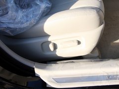 2012款 2.0L 自动 200G 经典豪华版