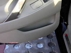2012款 2.0L 自动 200G 经典豪华版