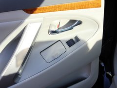 2012款 2.0L 自动 200G 经典豪华版