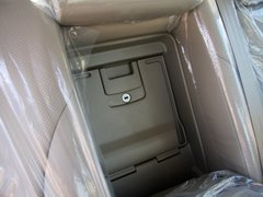 2012款 2.0L 自动 200G 经典豪华版