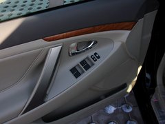 2012款 2.0L 自动 200G 经典豪华版