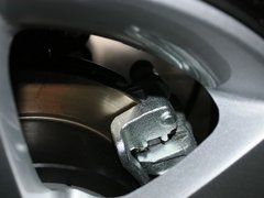 2012款 1.6L 自动 尊贵型