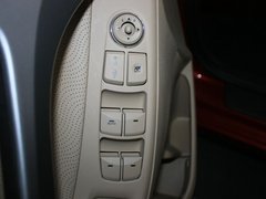 2012款 1.6L 自动 尊贵型