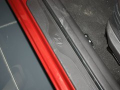 2012款 1.6L 自动 尊贵型