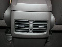 2012款 1.6L 自动 尊贵型