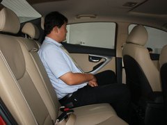 2012款 1.6L 自动 尊贵型