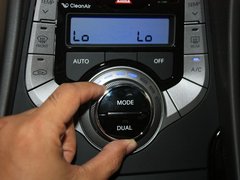 2012款 1.6L 自动 尊贵型