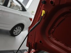 2012款 1.6L 自动 尊贵型