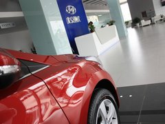 2012款 1.6L 自动 尊贵型