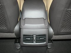2012款 1.6L 自动 尊贵型